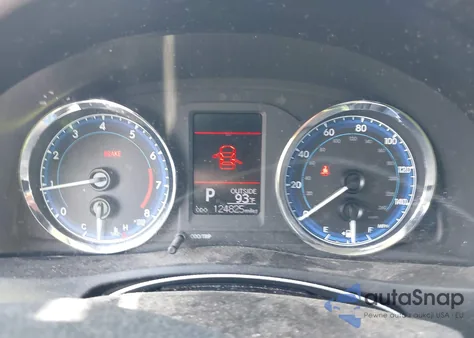 2017 Toyota Corolla Le z USA, uszkodzony, nr VIN 5YFBURHE2HP637796